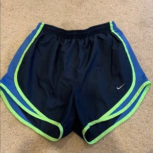 Nike Dry Tempo running short
